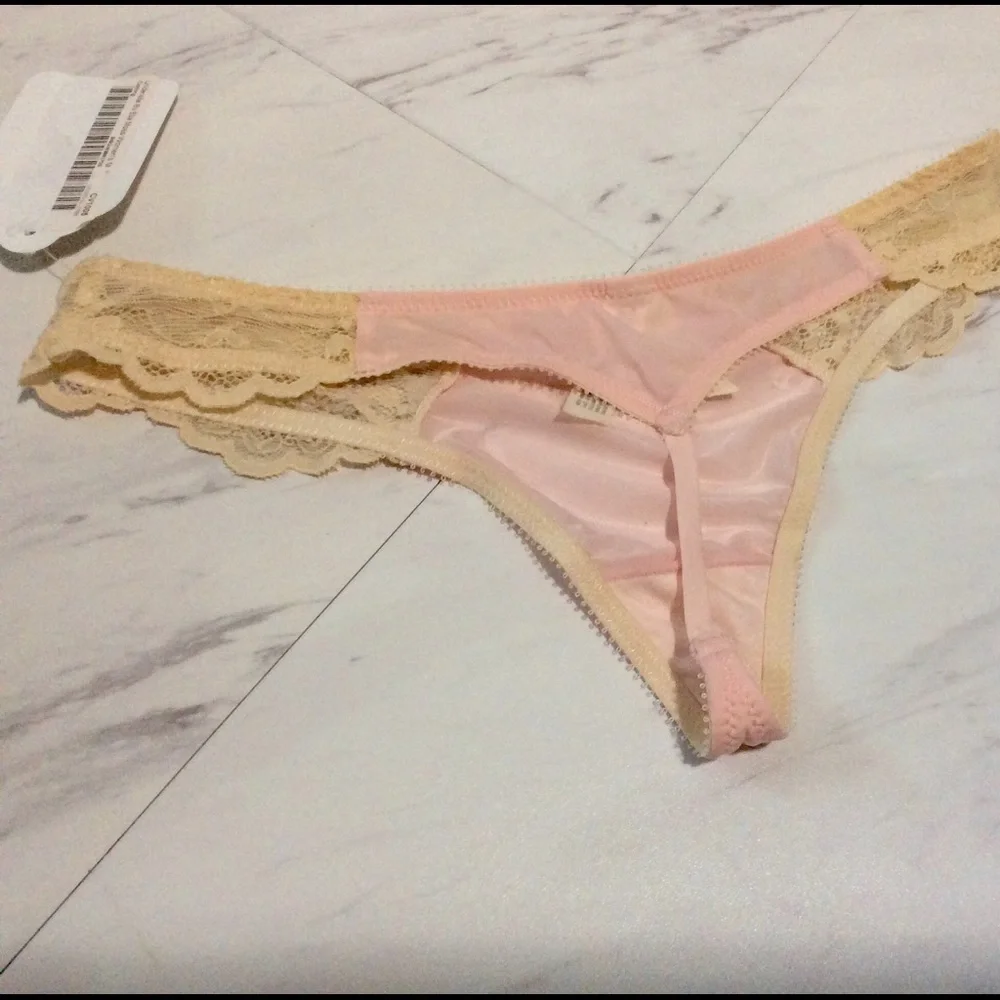 Underella Ella Moss Mimi Powder Pink Thong NWT